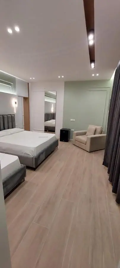 HOTEL KRISTAL