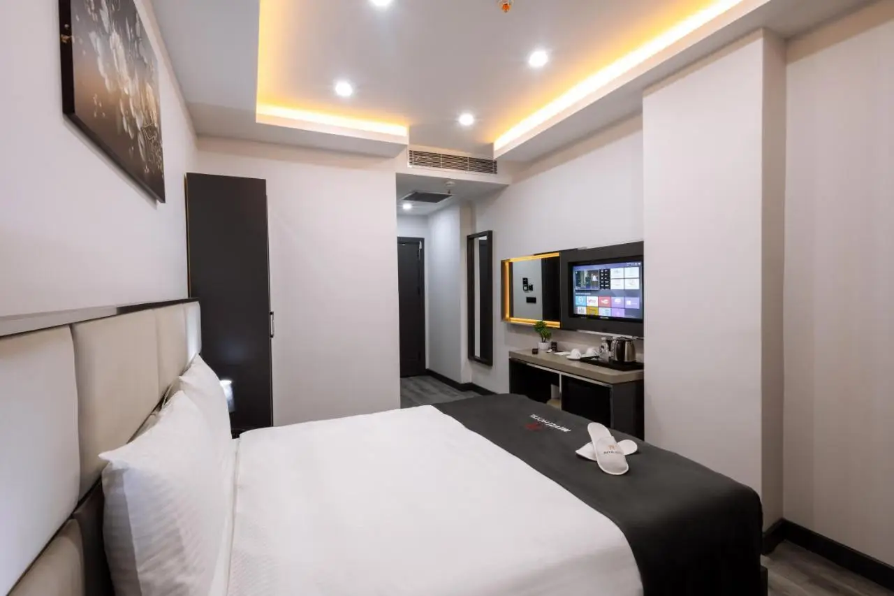 Meyzi Hotel