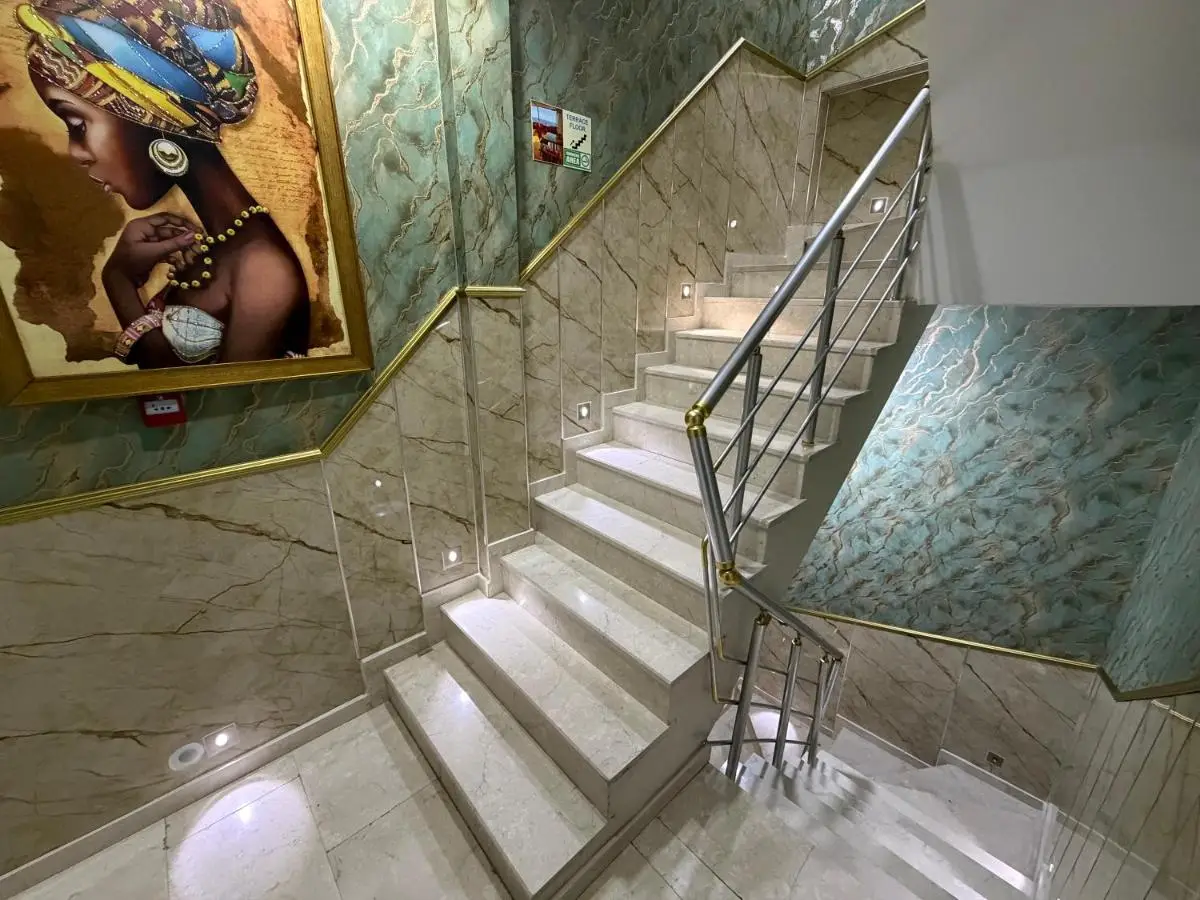 VERSECA HOTEL