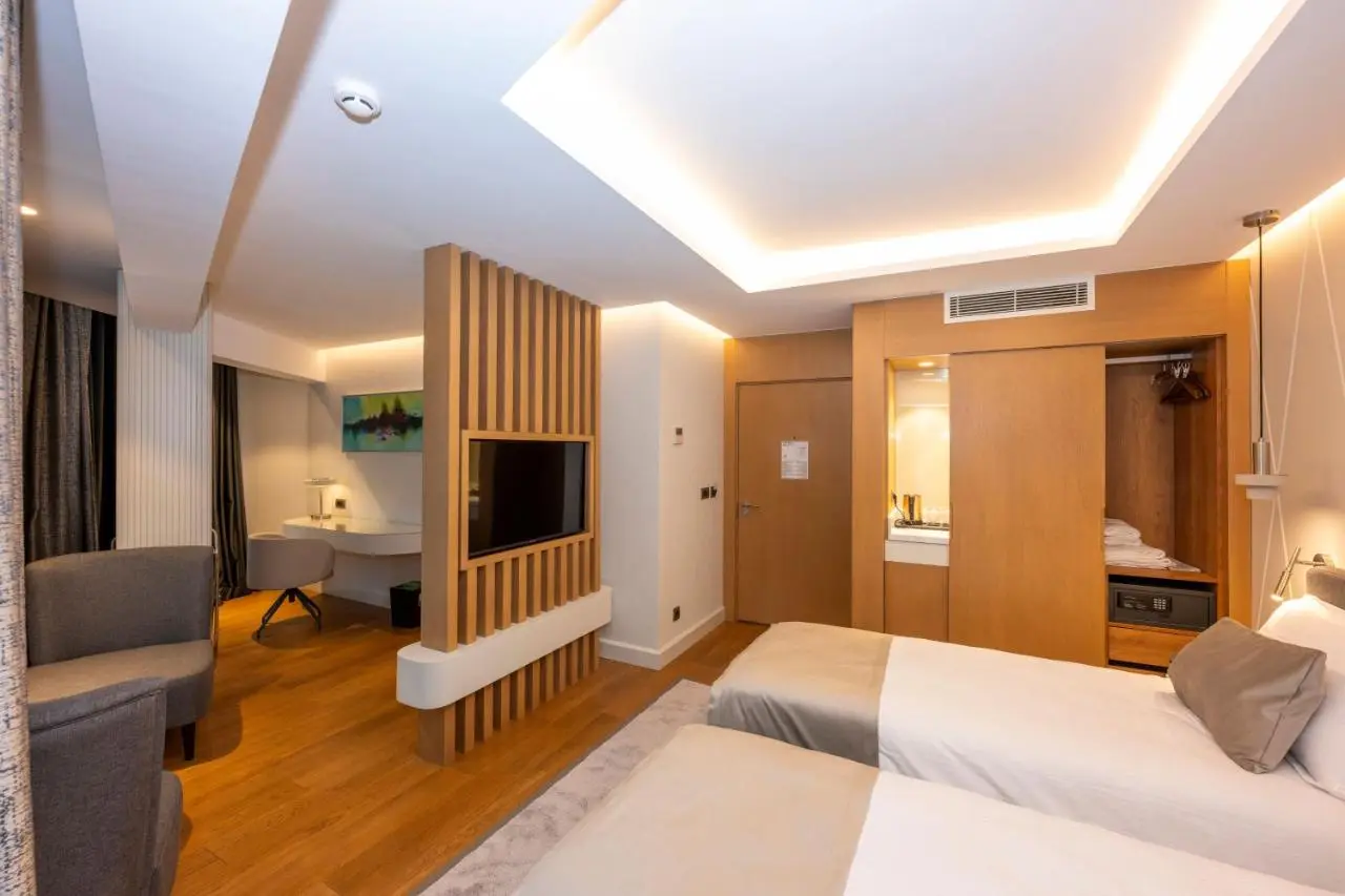 Baver Hotel