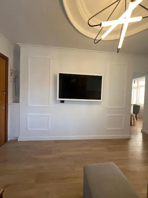 Hugo Apartment