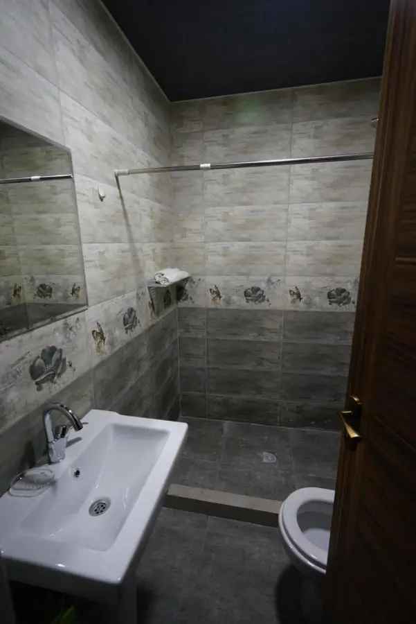 Hotel Daisy S Home