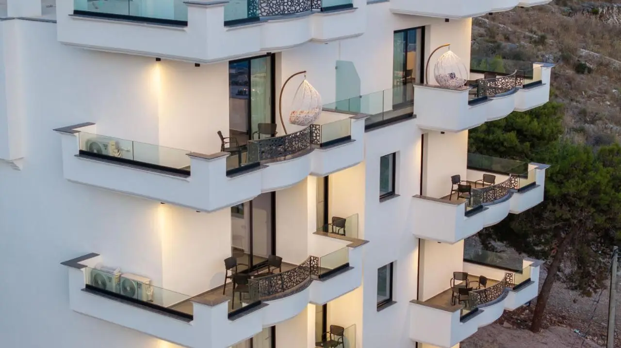 Arrei Hotel