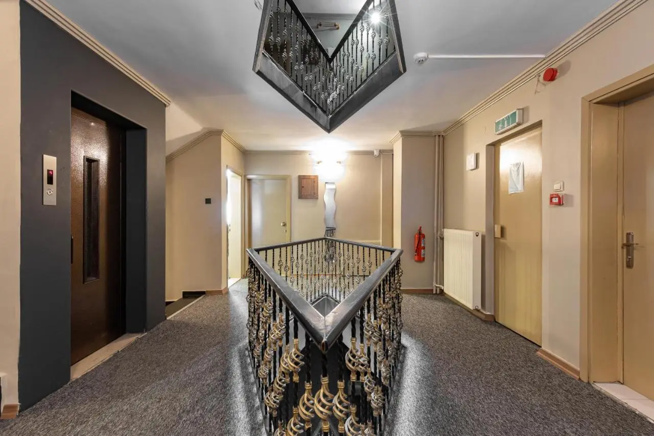 BURSA LOYAL CiTY HOTEL