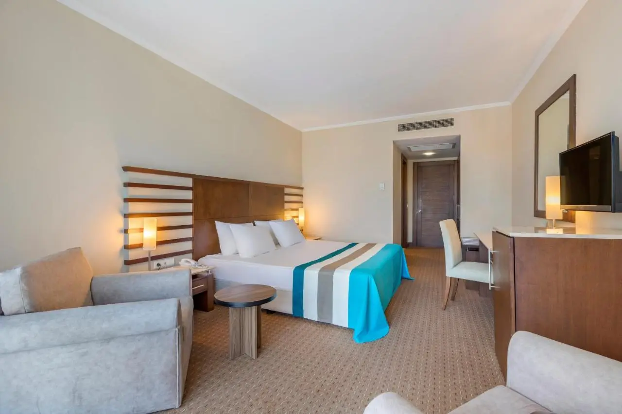 Green Max Hotel