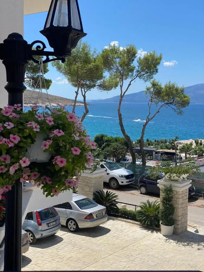 AMI MAR Hotel