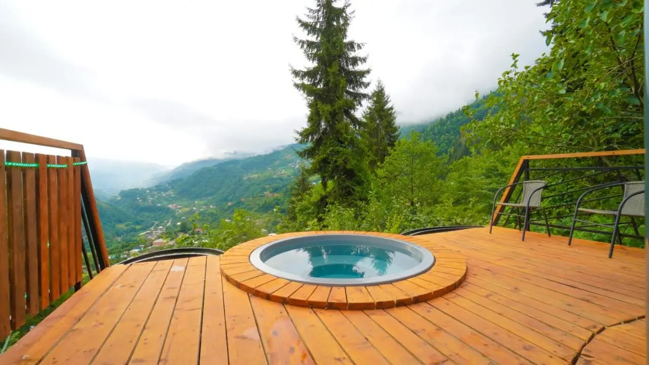 Ajara Glamping Kokotauri