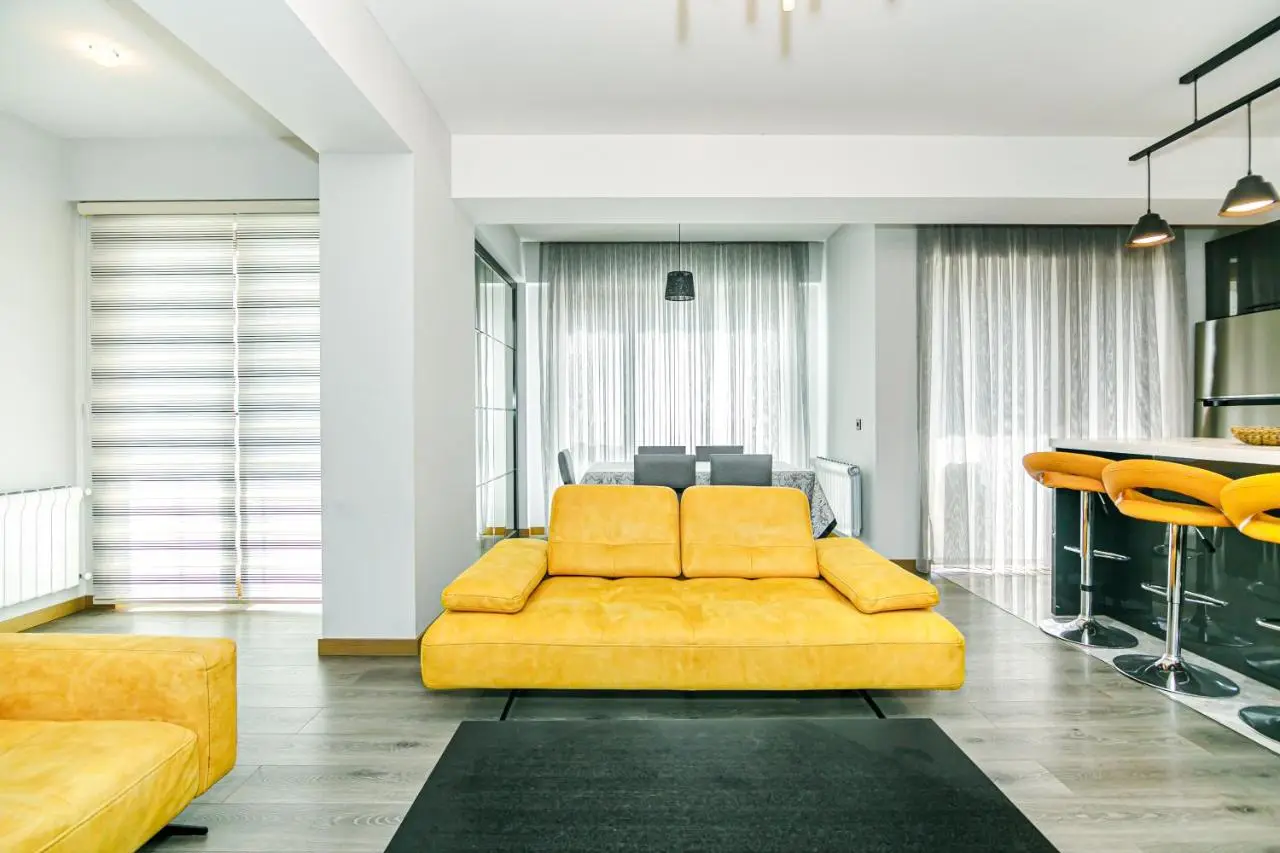 KING Luxury Apartment in Baku
