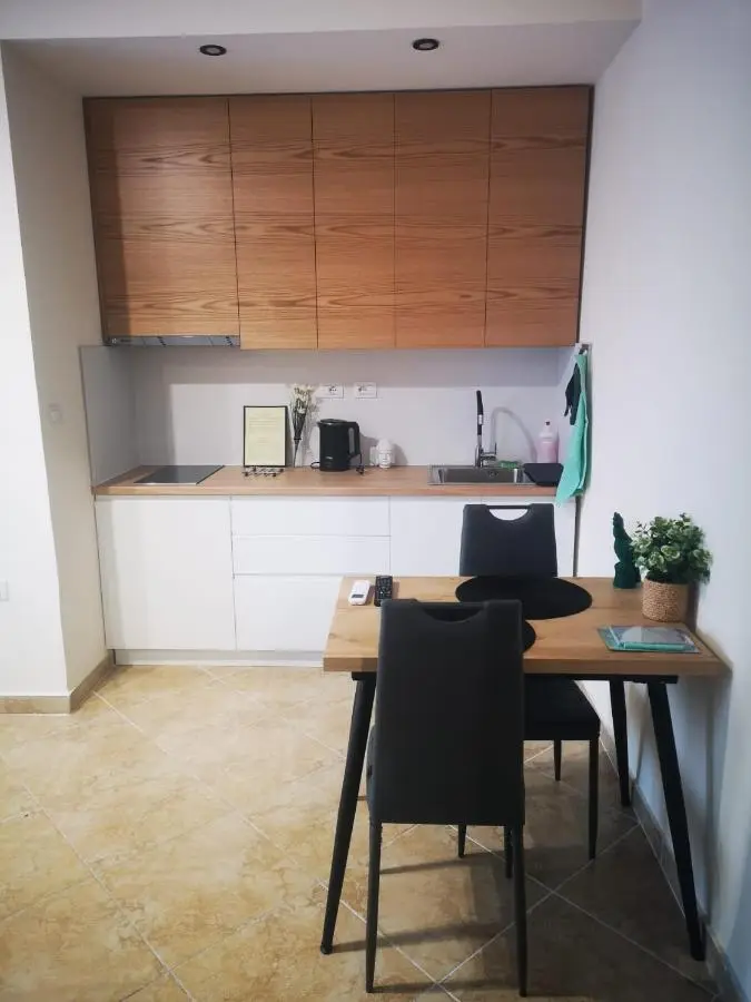 Riviera Deluxe Apartments