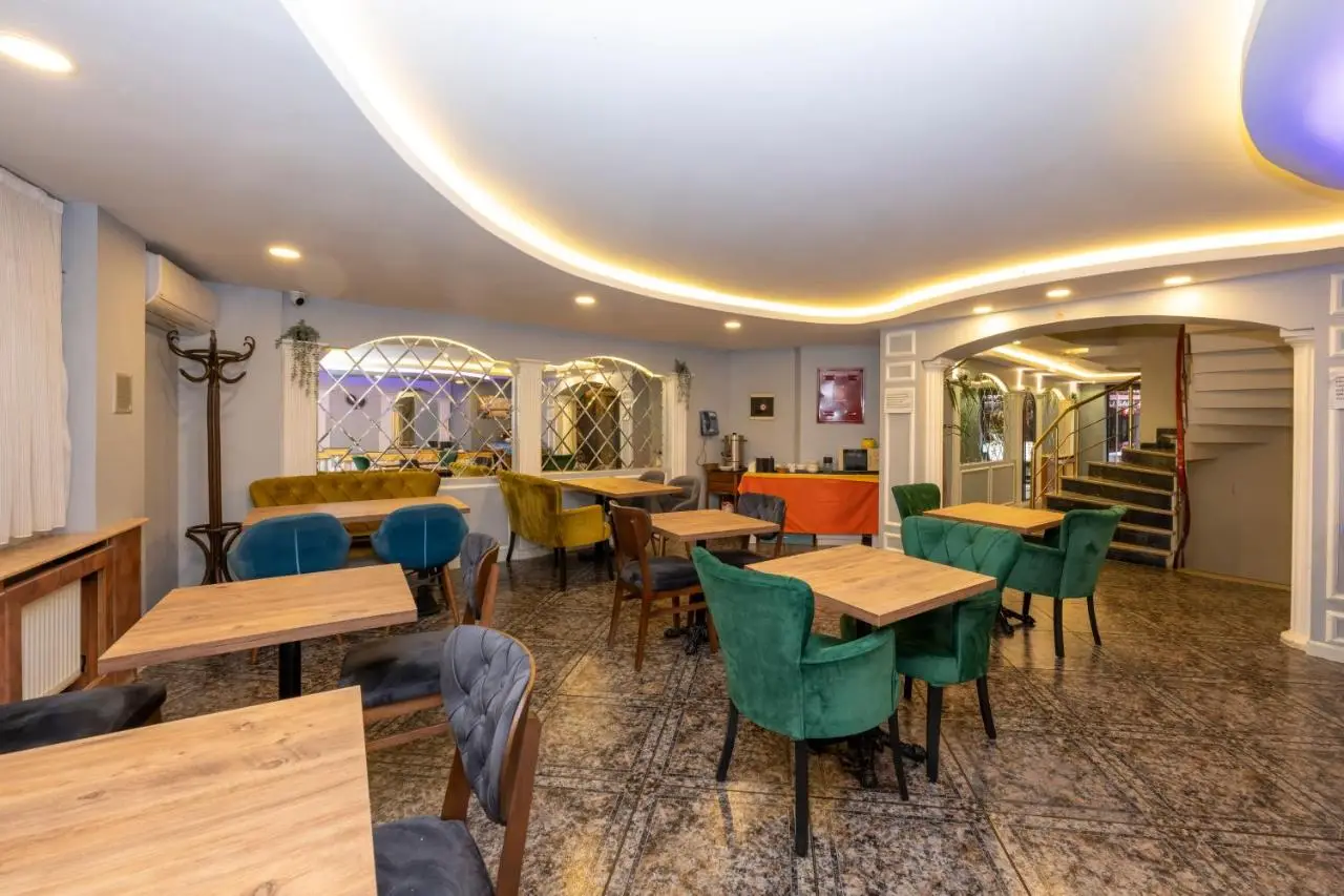 The Hotel Devman & Terrace