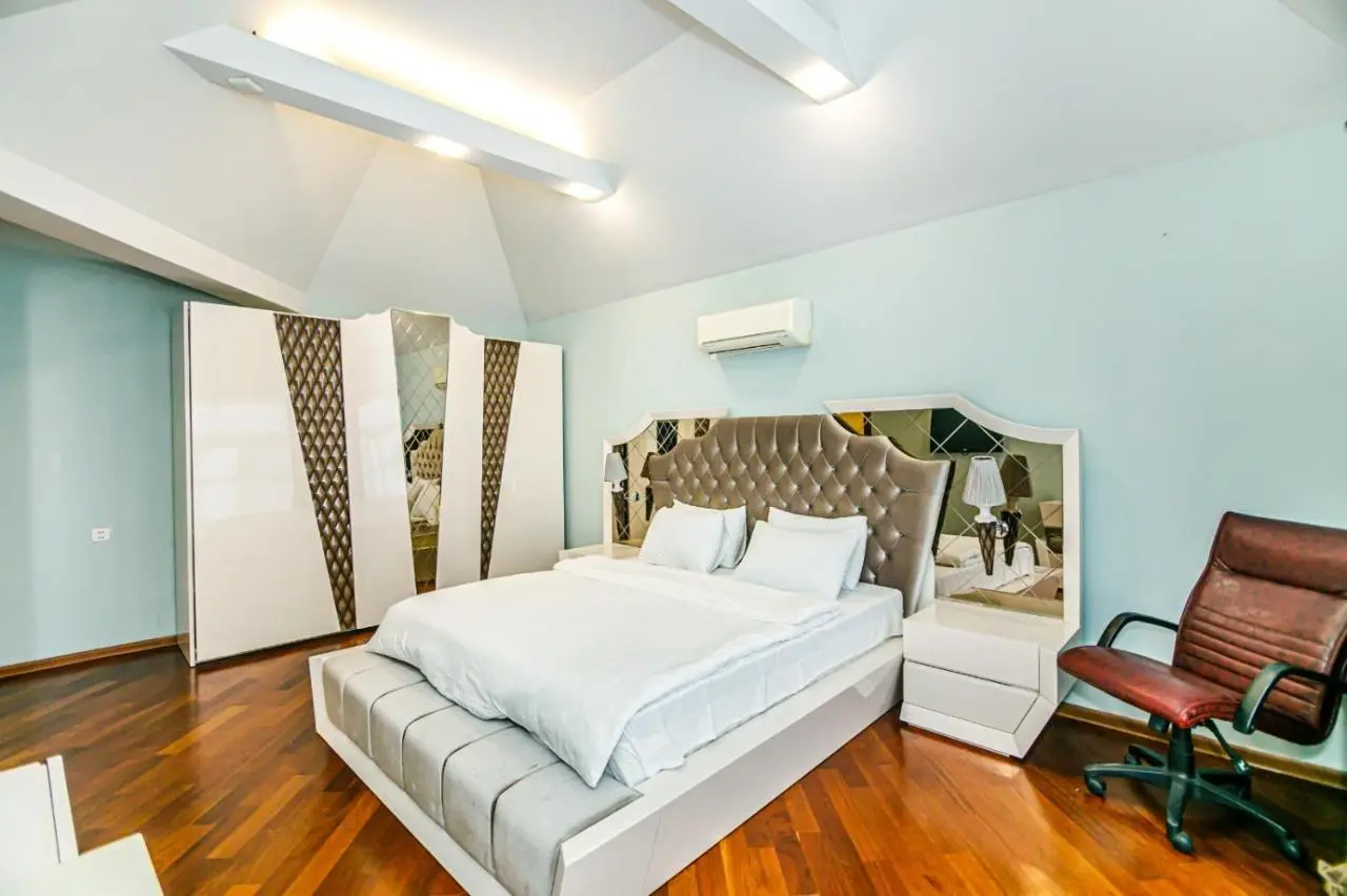 Deluxe villa Baku