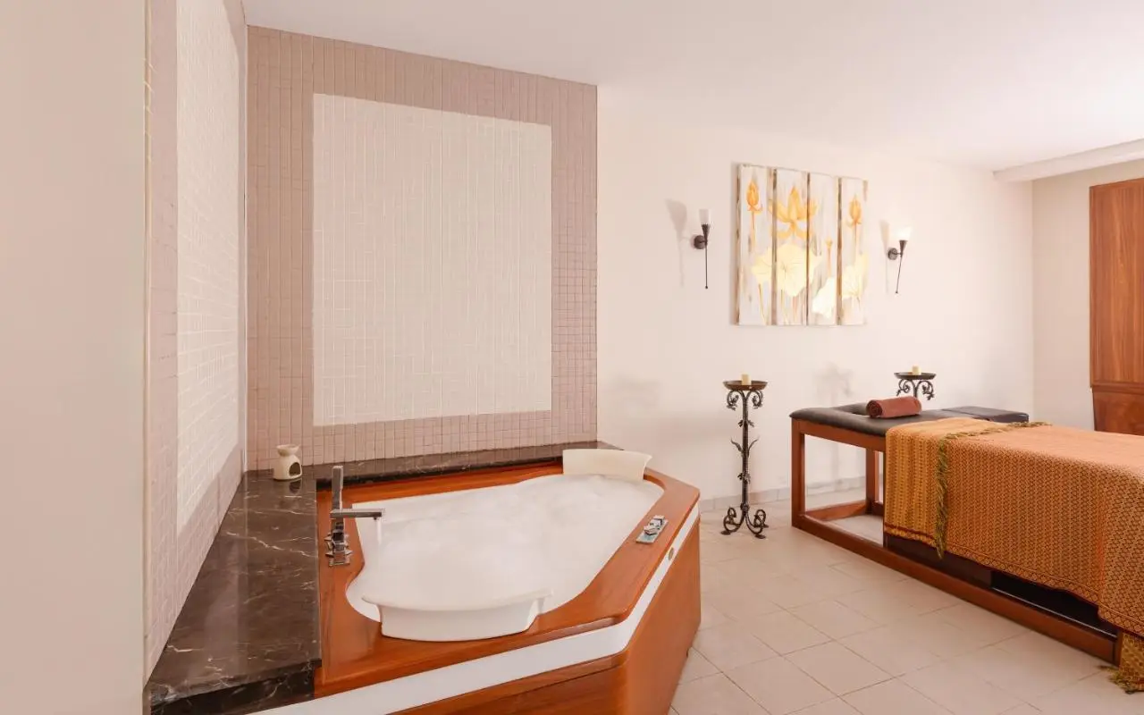 Chinar Health Hotel Naftalan