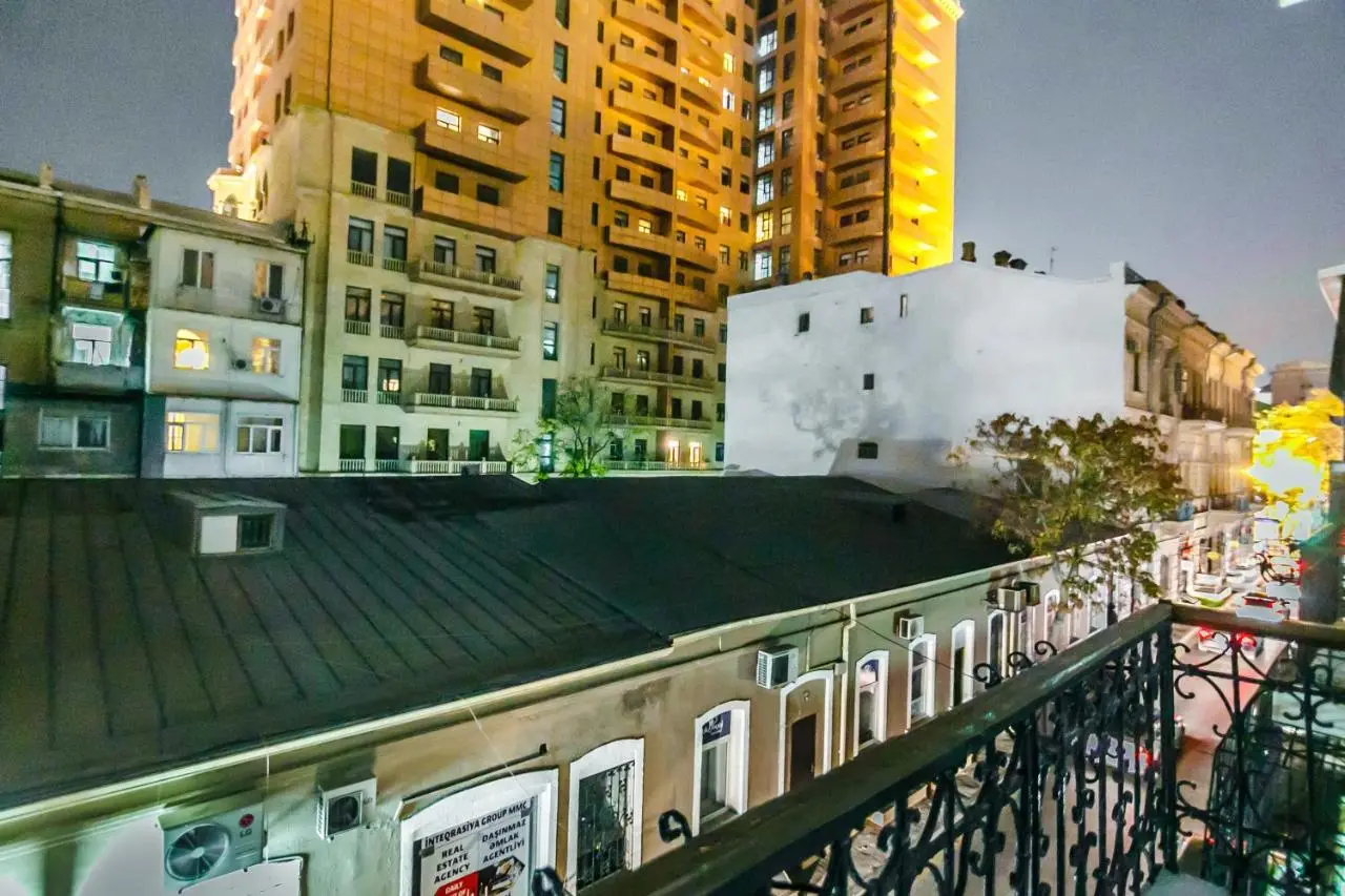 Hezi Aslanov house in CITY CENTRE