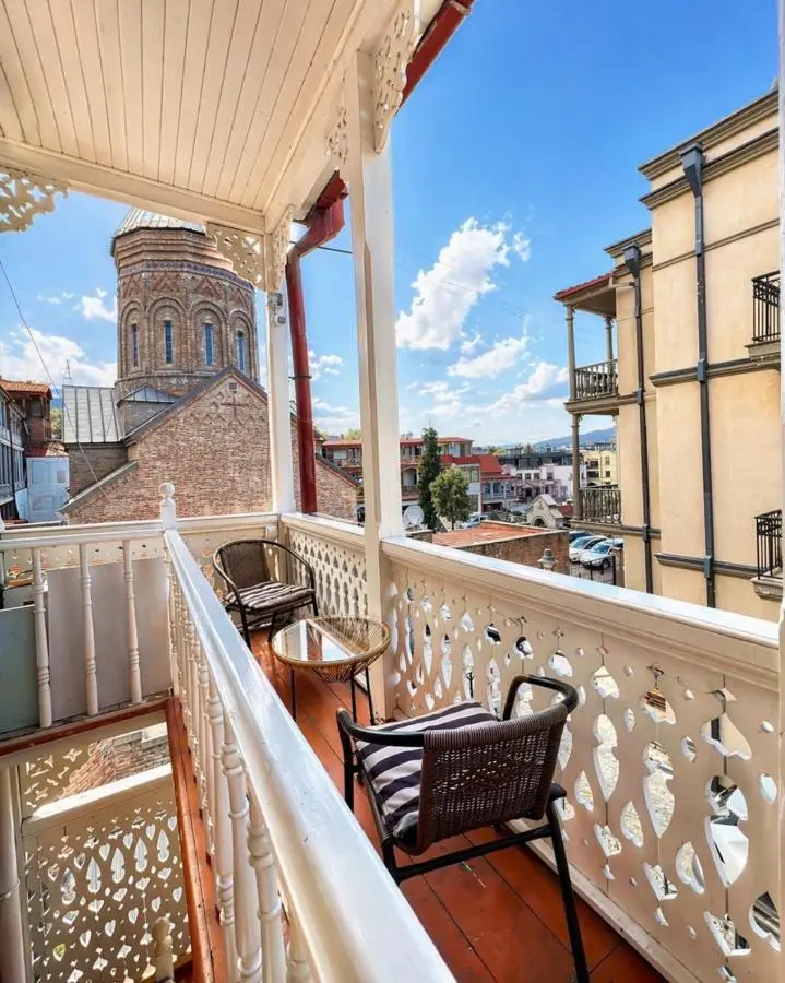 Vernisa Hotel