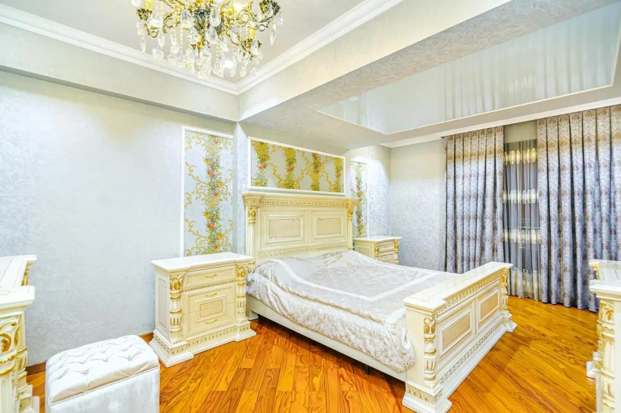 4 Bedroom Luxury Apartment on BAKU