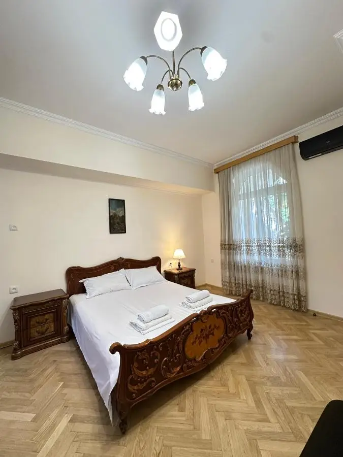 Davit's Apartments 21