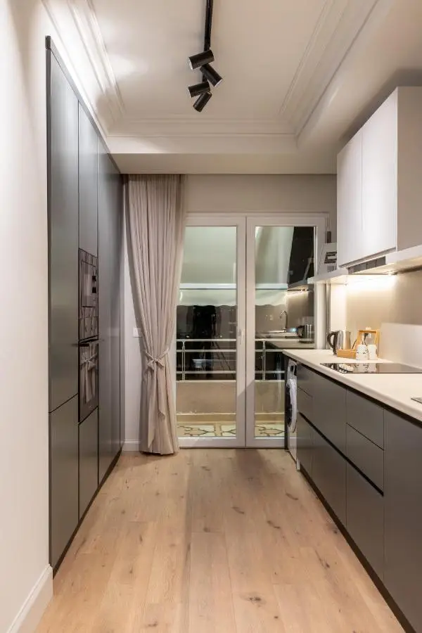 Night Inn Tirana