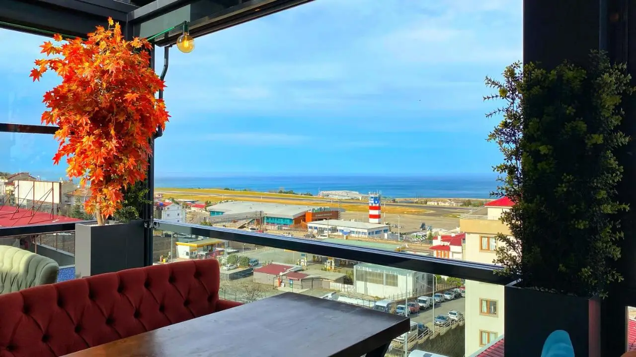 Heaven Suite Hotel