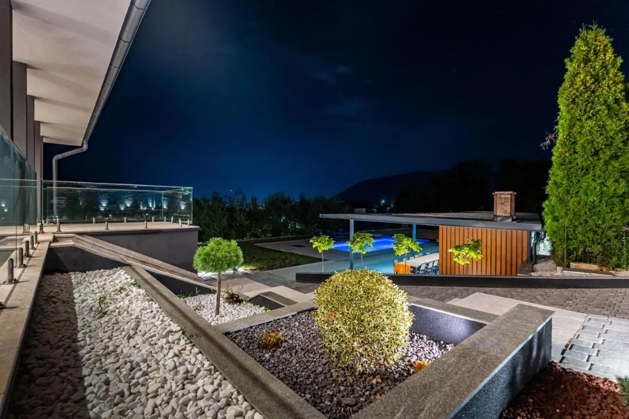 Hillmax Residence
