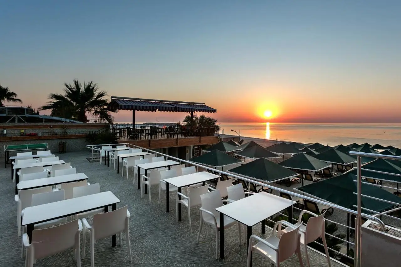 Aleria Belport Beach Hotel