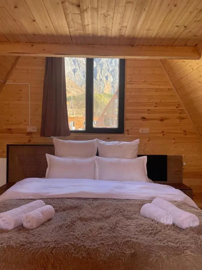 Twin cottages kazbegi 2