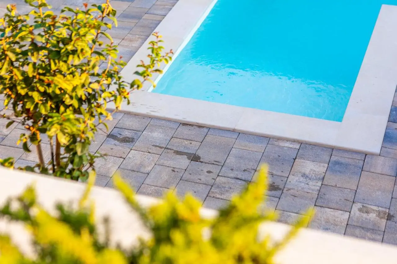 Villa Bona - Private Pool Oasis