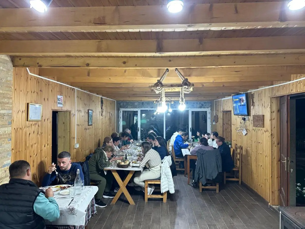 Bujtina Vellezerit Grrela