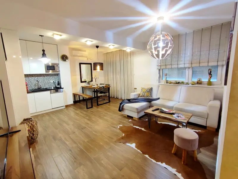 Elegantly furnished apartment - Andreas
