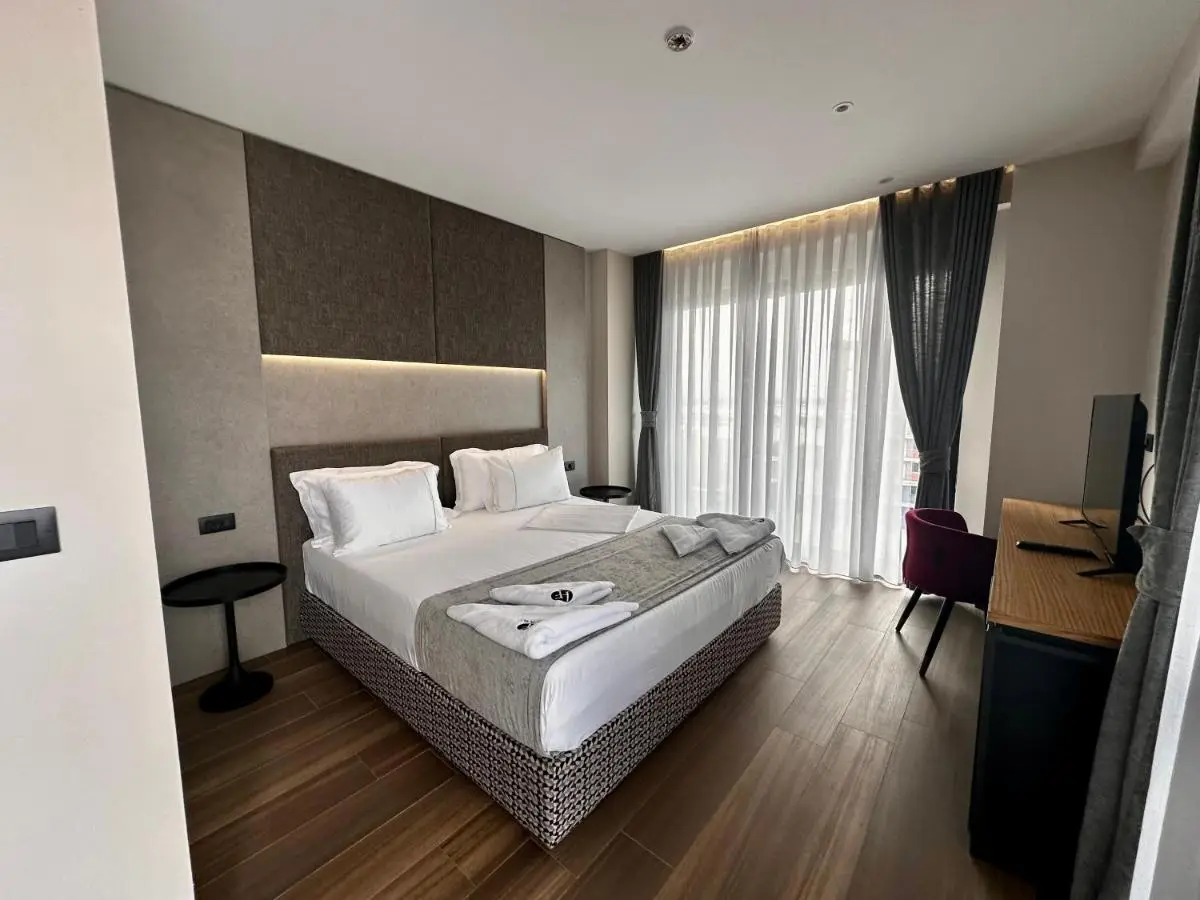 Frojd Kune Resort & Beach Hotel