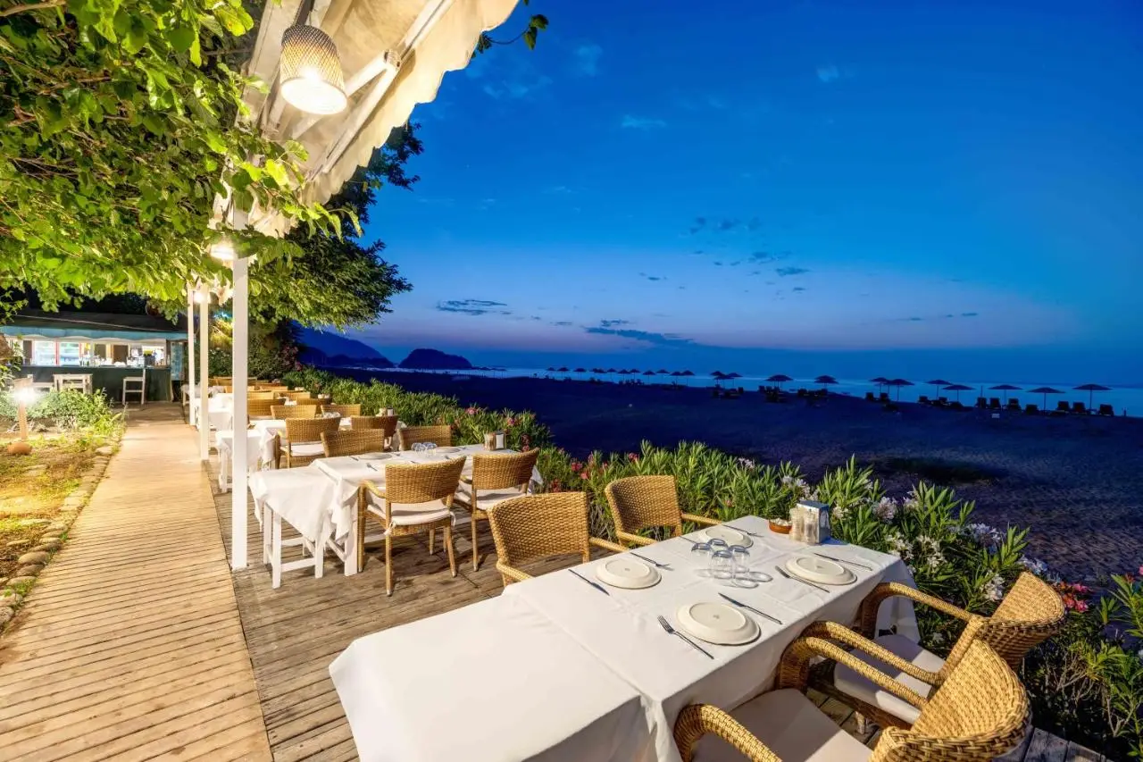 Etenna Beach Bungalows