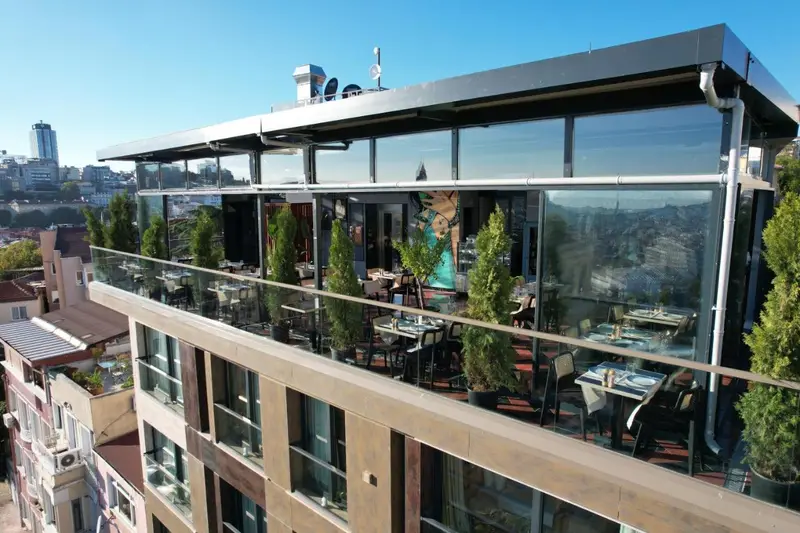 Fragments Hotel