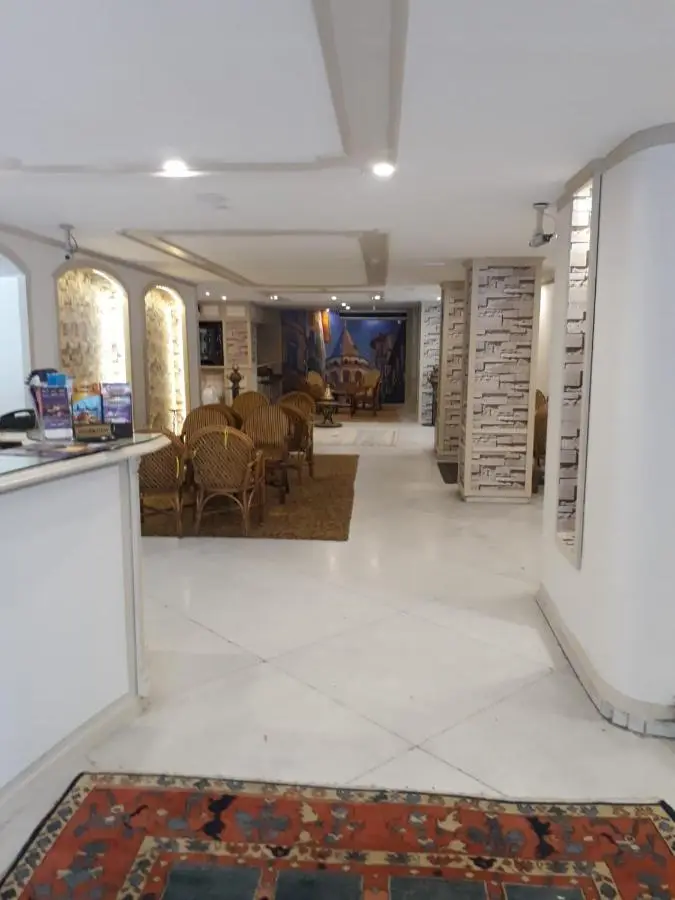 Hali Hotel