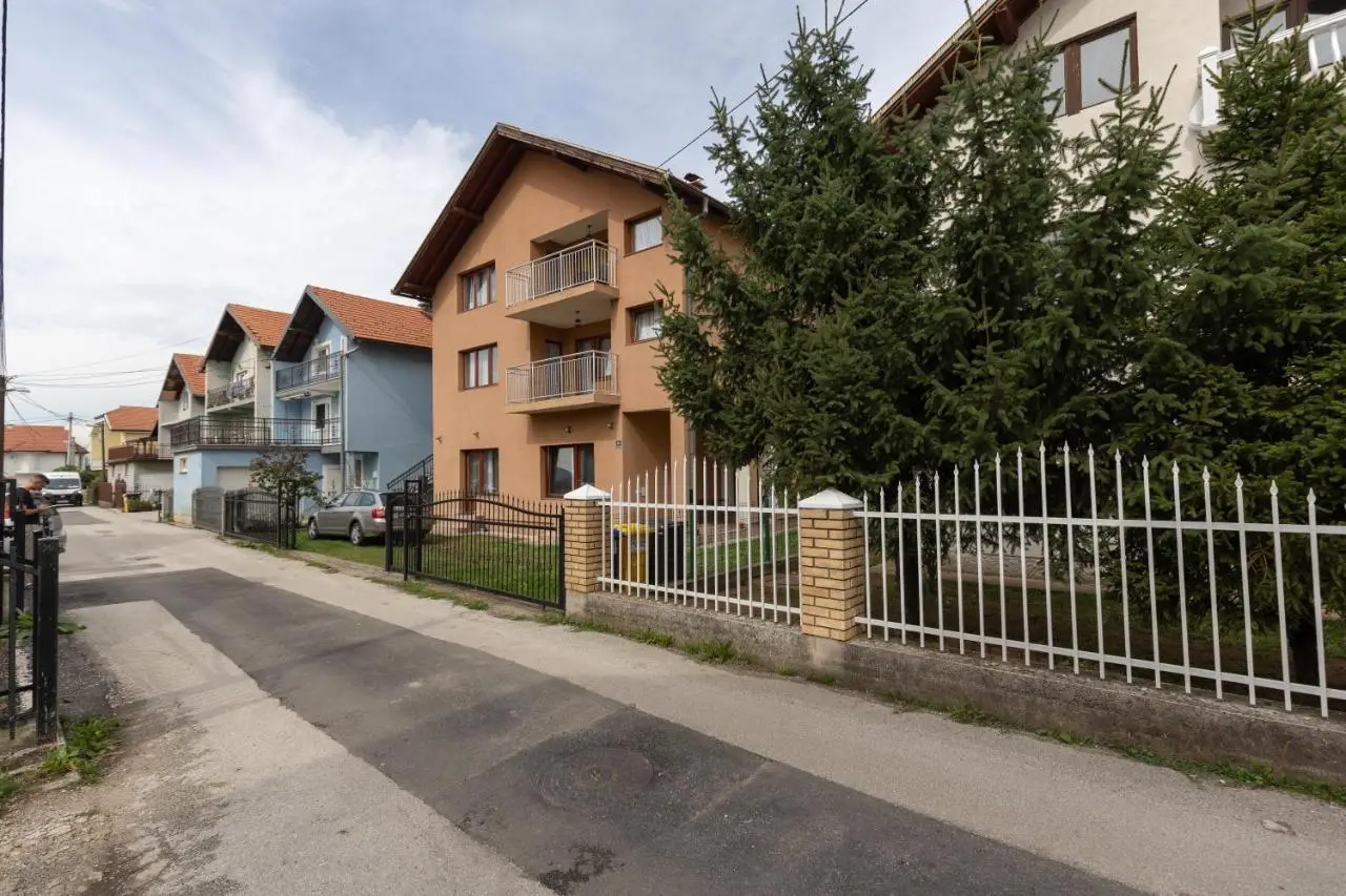 Apartment Merak II