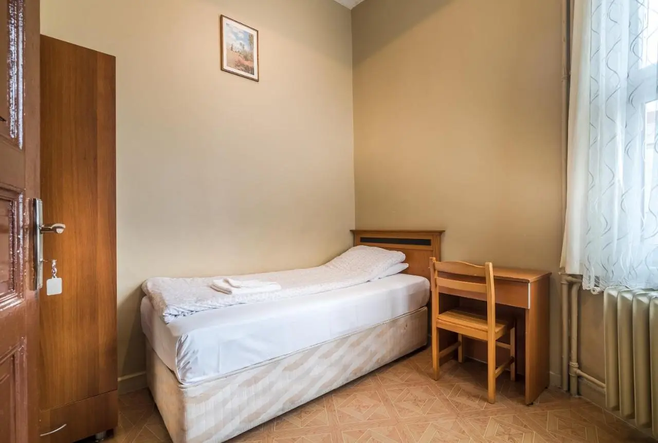 Yeni Hotel