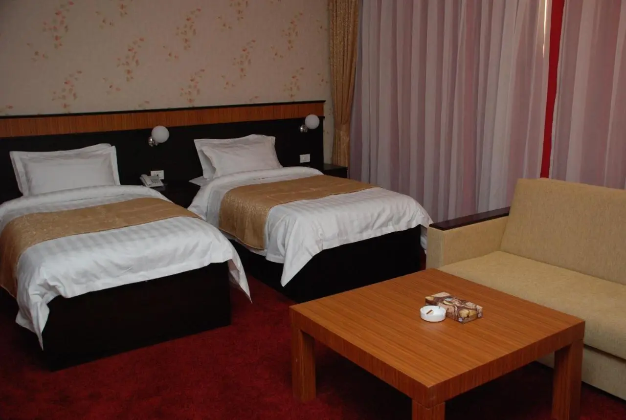 Alp Inn Hotel