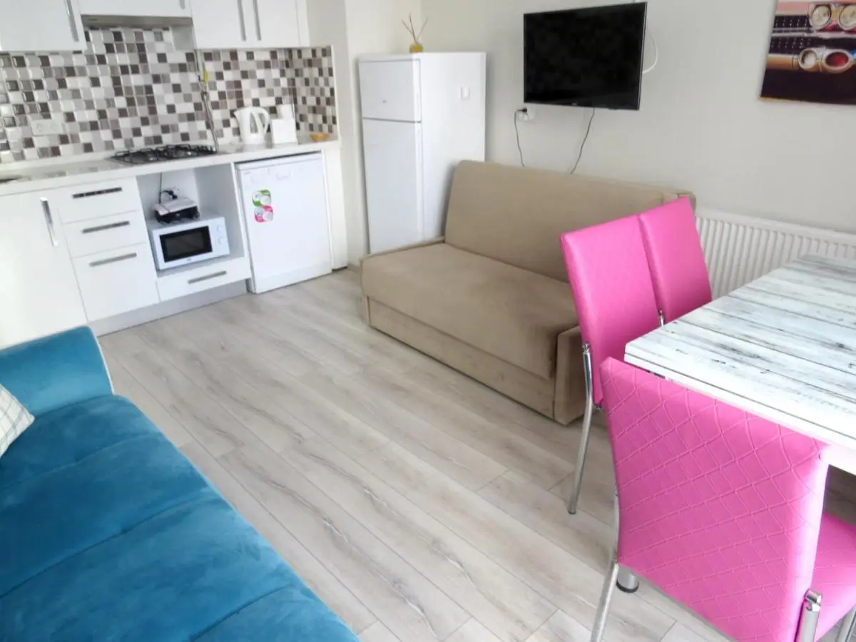 Istanberry - Paradise Two-Bedroom Apartments with Elevator