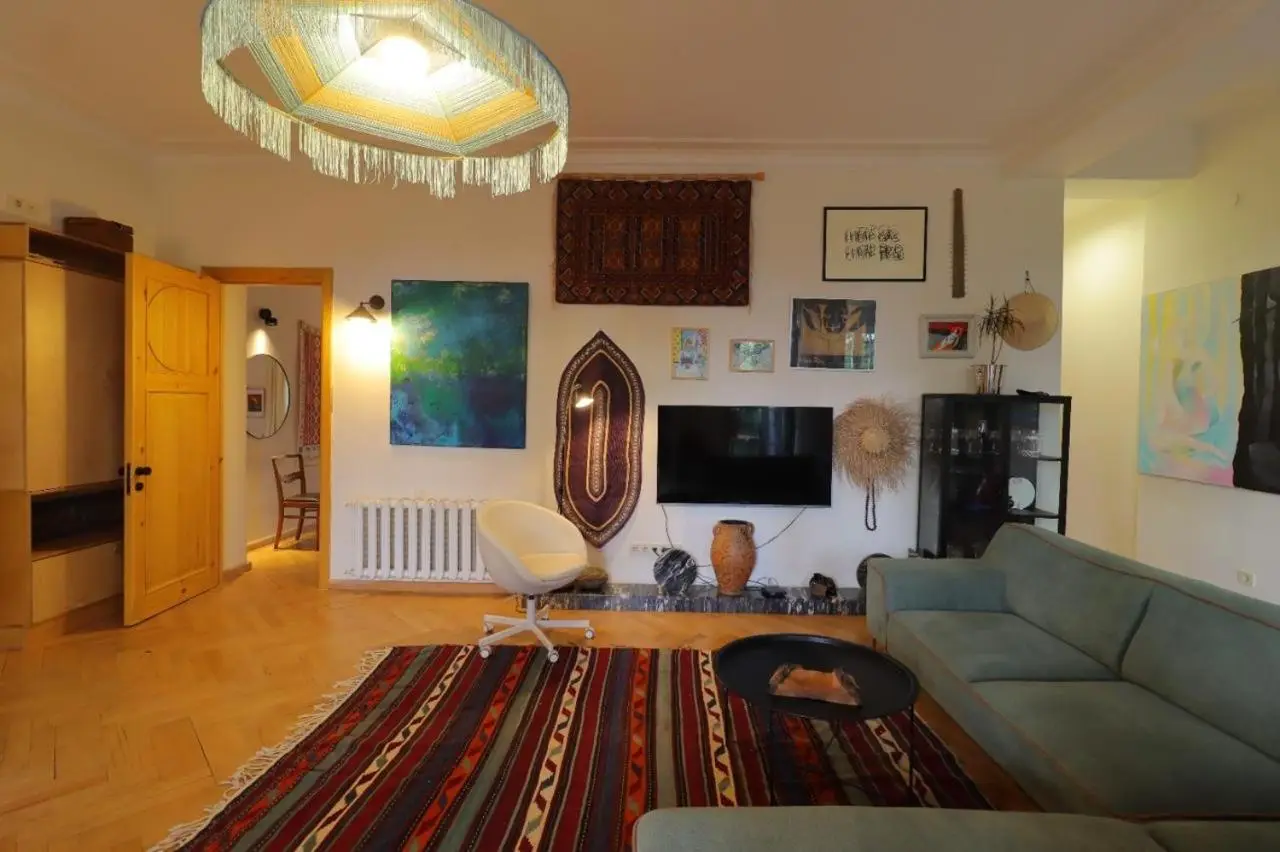 Artsy Apartment