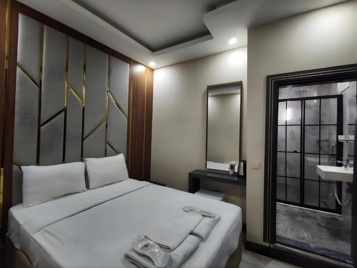 The Golden Pera's Hotel & Spa