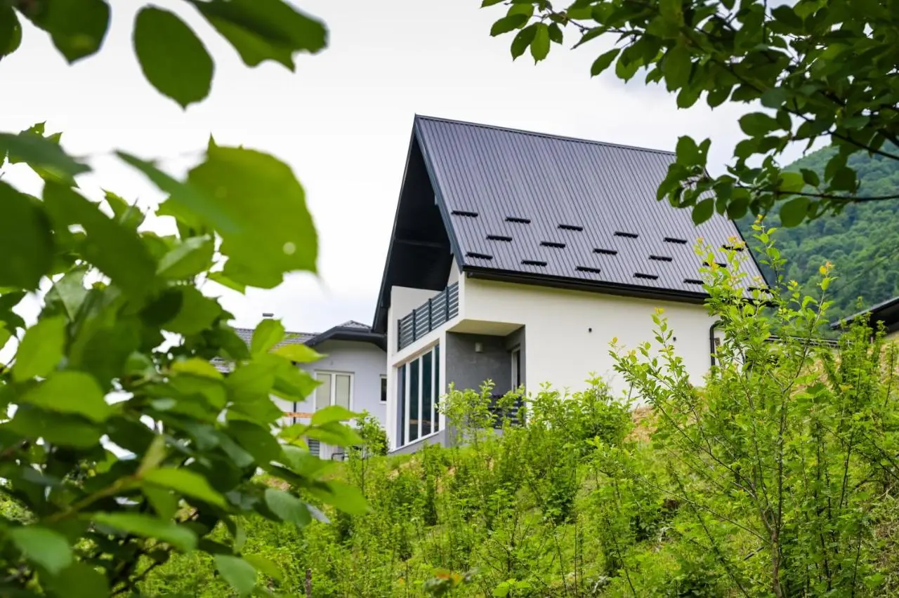 Ćato s cottage