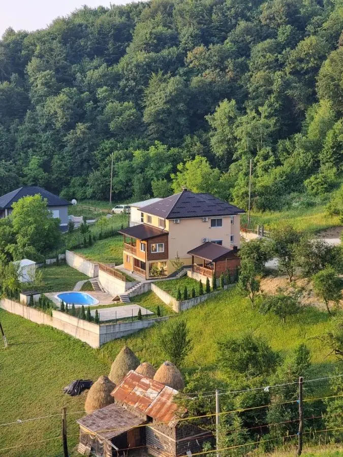 Happy House