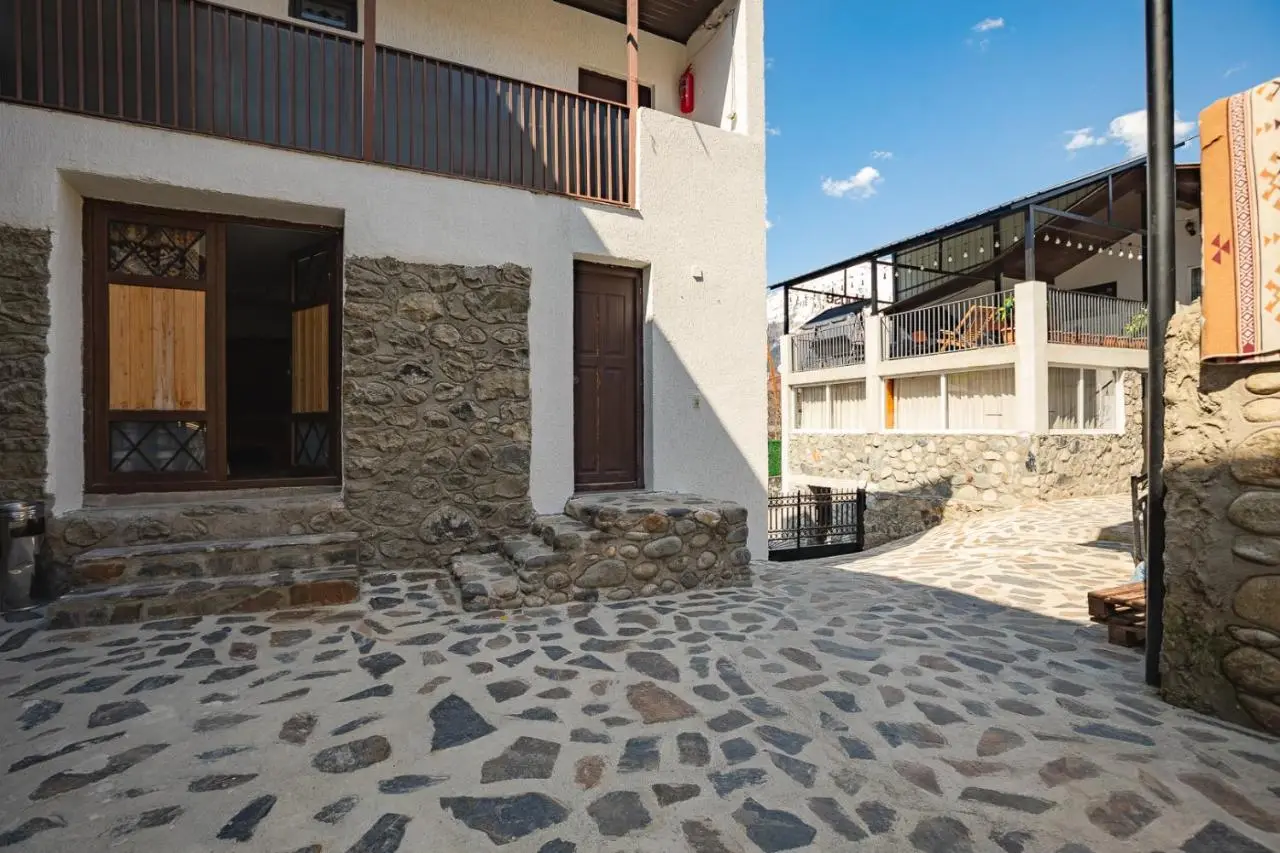Guesthouse of Manoni Ratiani
