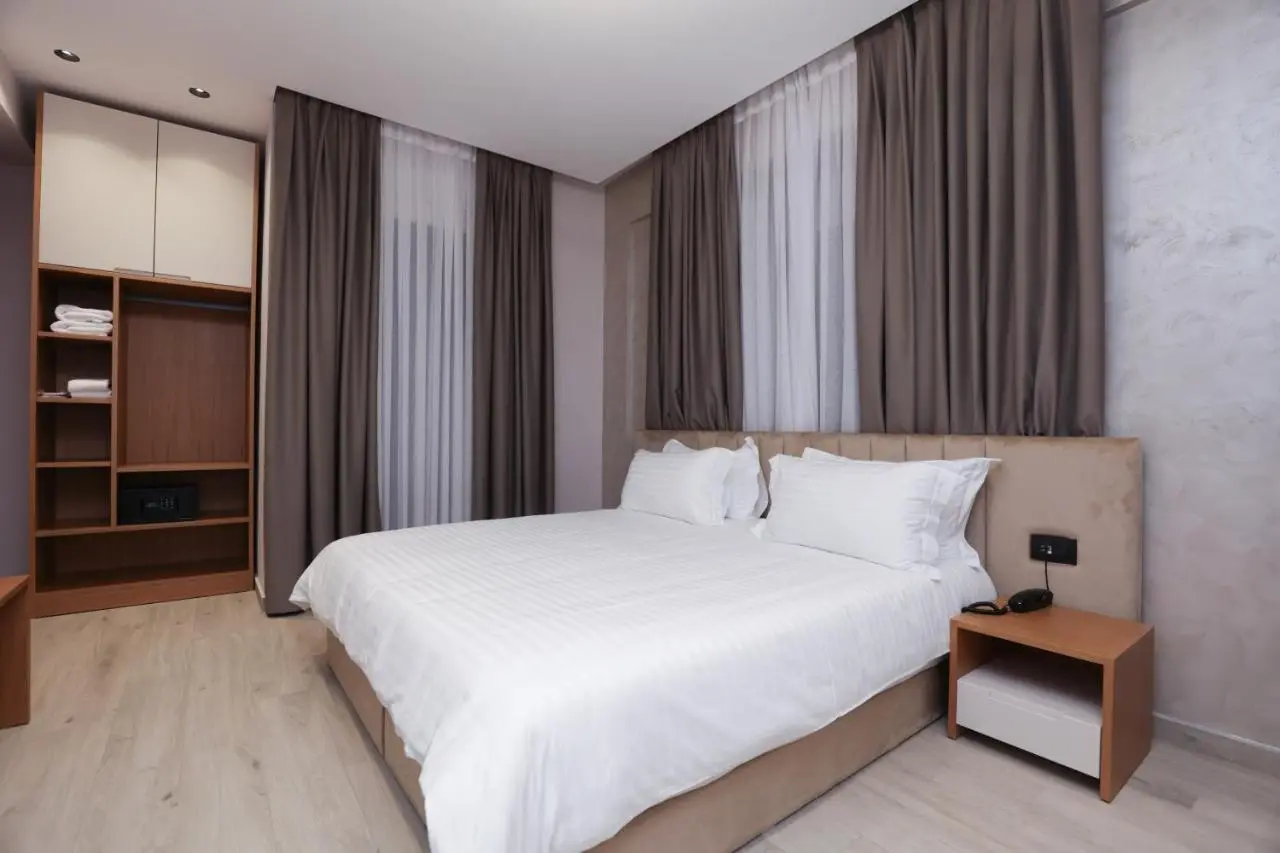 Resiidence Inn Hotel Tirana