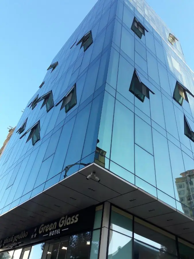 Hotel Green Glass