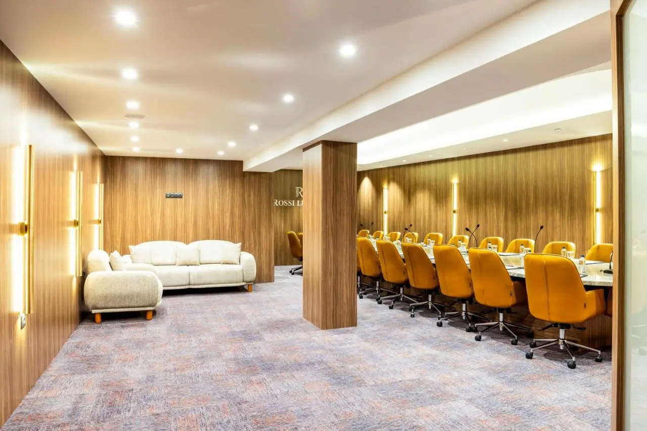 Rossi Luxury Hotel