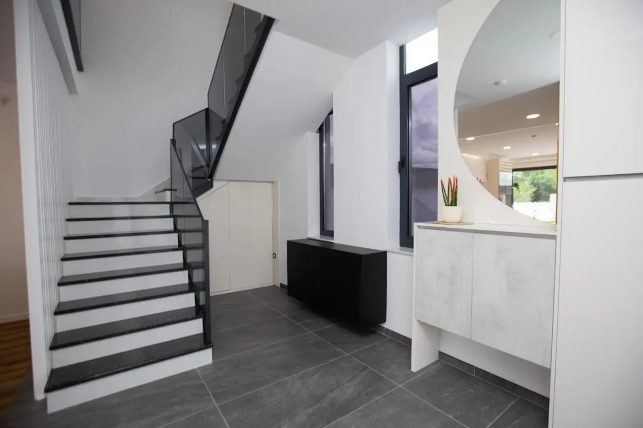 Villa H