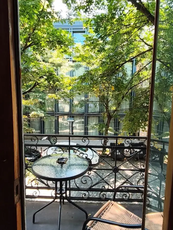 Liberty Apartment And Rooms