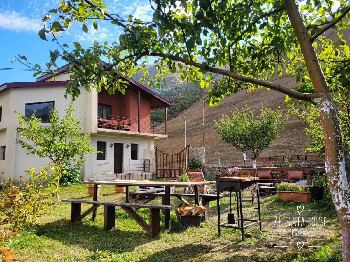 ---Allegria House---