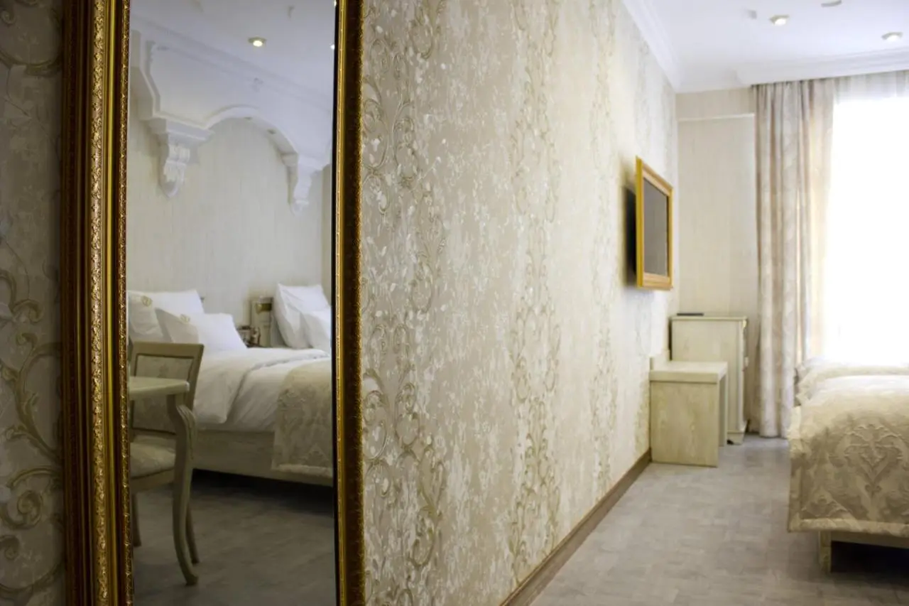 Neapol Boutique Hotel