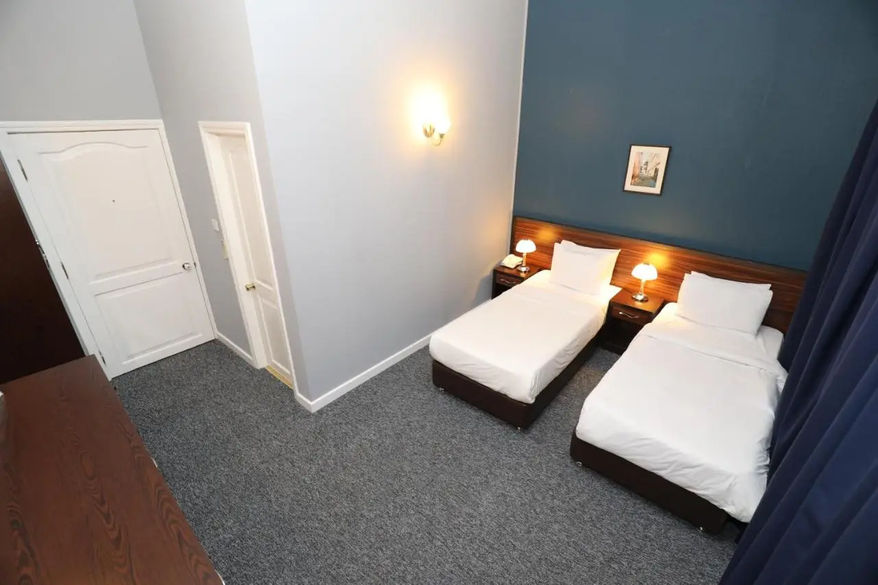 Azcot Hotel