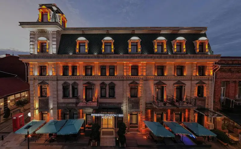 Hotel London 1889 & Casino